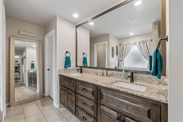 2816 Heather Haven, Moore, OK 73160