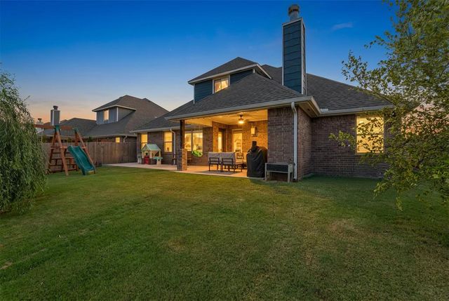 2816 Heather Haven, Moore, OK 73160