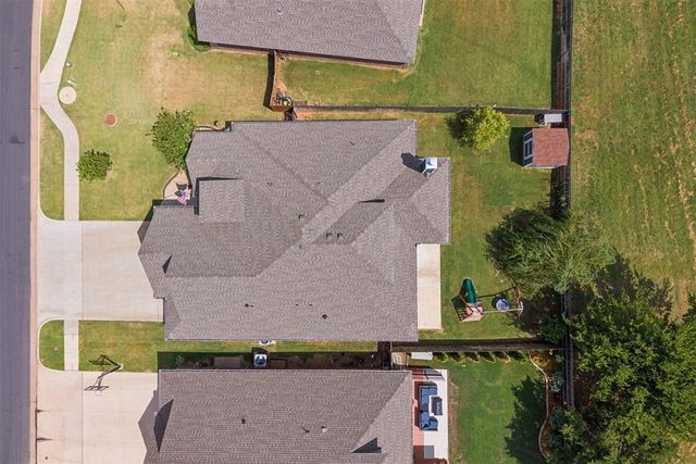 2816 Heather Haven, Moore, OK 73160