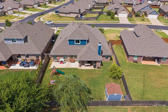 2816 Heather Haven, Moore, OK 73160