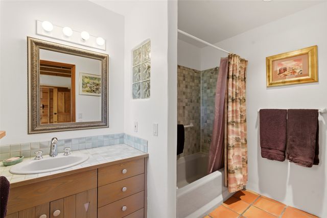 23 Camino De Las Minas, Santa Fe, NM 87508