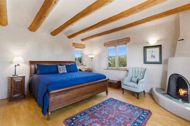 23 Camino De Las Minas, Santa Fe, NM 87508