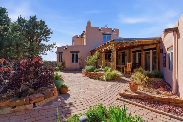 23 Camino De Las Minas, Santa Fe, NM 87508