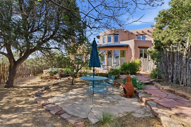 23 Camino De Las Minas, Santa Fe, NM 87508