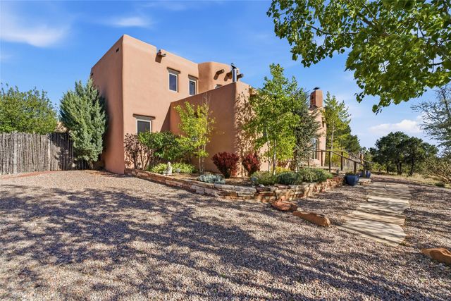 23 Camino De Las Minas, Santa Fe, NM 87508