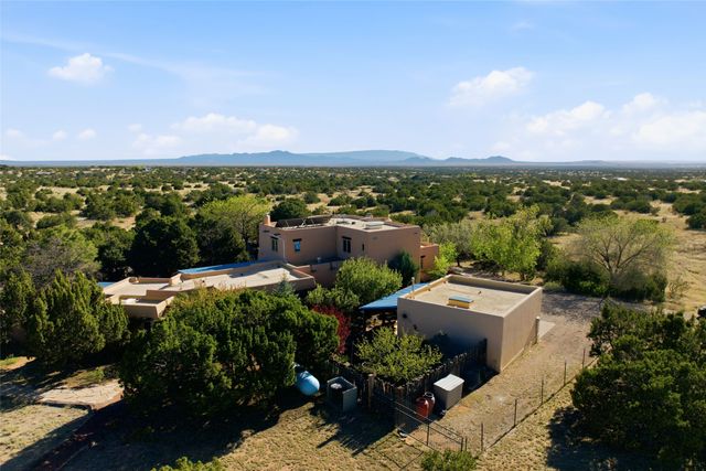 23 Camino De Las Minas, Santa Fe, NM 87508
