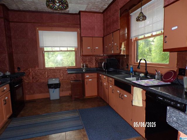 118 WESTERN AVENUE, Sylacauga, AL 35150