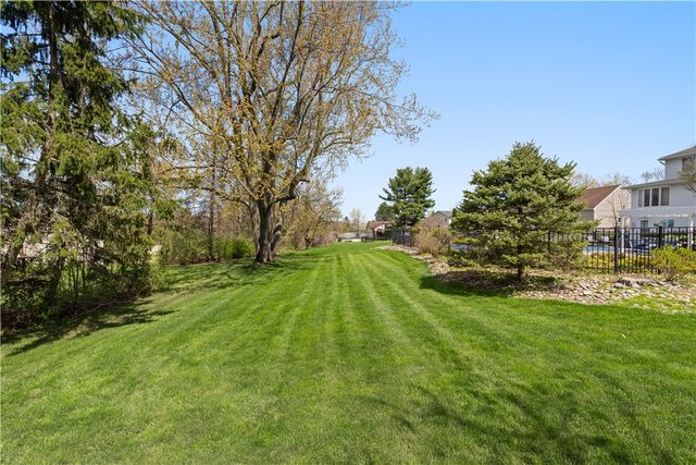 291 Farmview Drive, Walworth, NY 14502