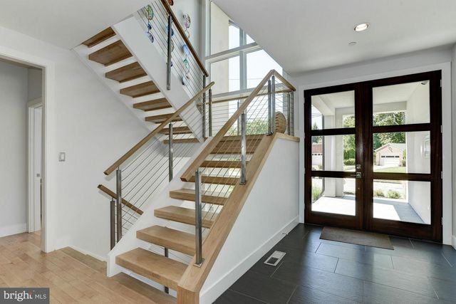 1601 WRIGHTSON, Mclean, VA 22101