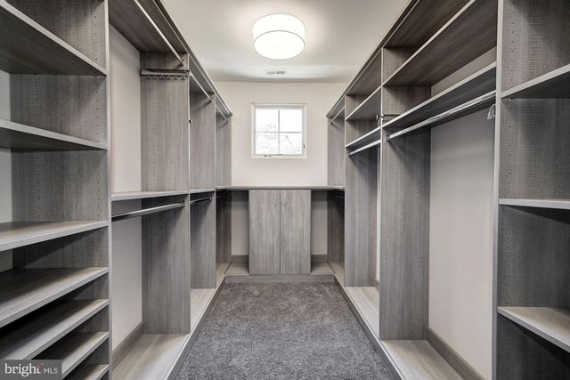 1601 WRIGHTSON, Mclean, VA 22101