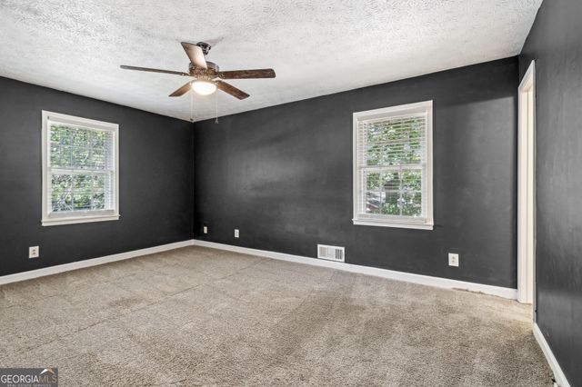 406 Farm Street, Loganville, GA 30052