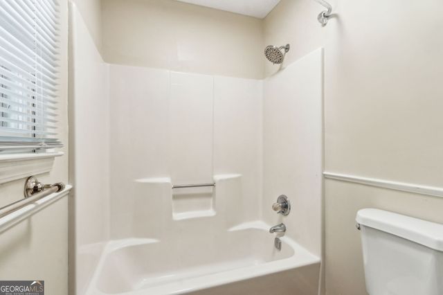 406 Farm Street, Loganville, GA 30052