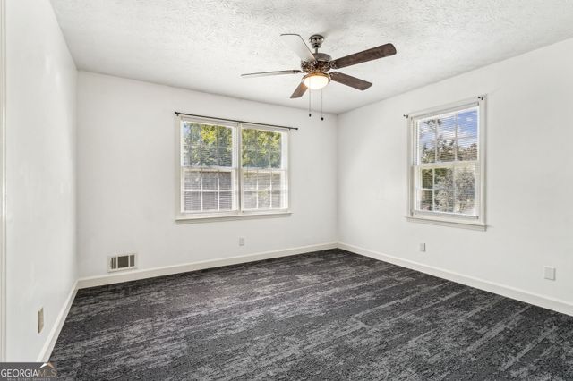 406 Farm Street, Loganville, GA 30052