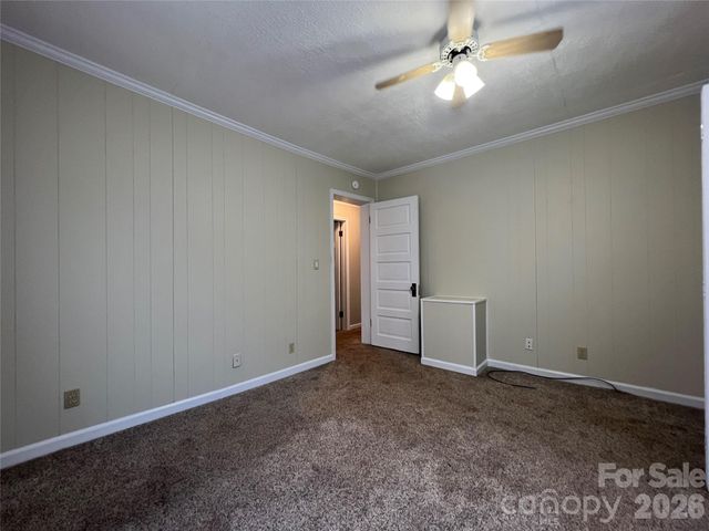 142 E Catawba Avenue, Mount Holly, NC 28120
