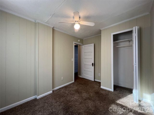 142 E Catawba Avenue, Mount Holly, NC 28120