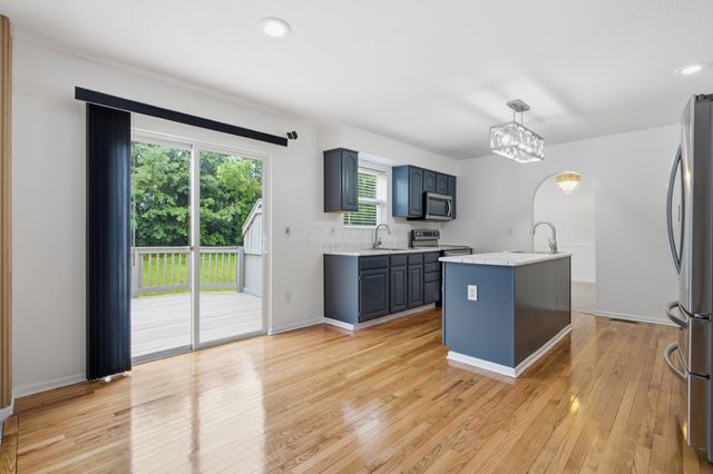 3452 Greenville Drive, Lewis Center, OH 43035