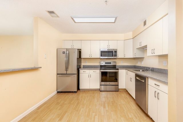 20 Weatherly Drive 4, Salem, MA 01970