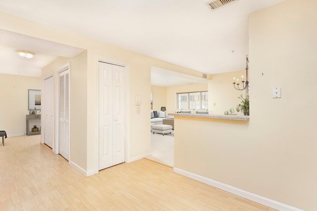 20 Weatherly Drive 4, Salem, MA 01970