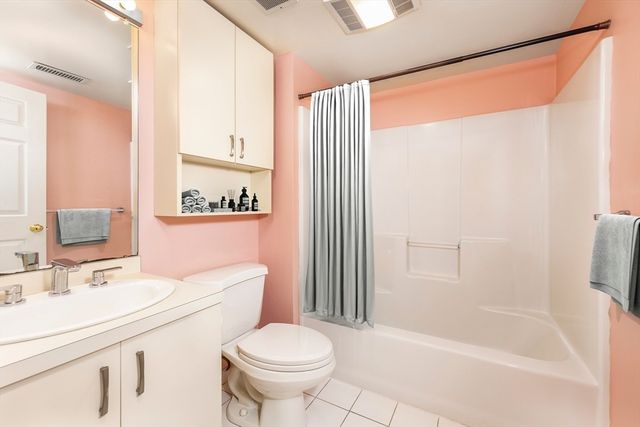 20 Weatherly Drive 4, Salem, MA 01970