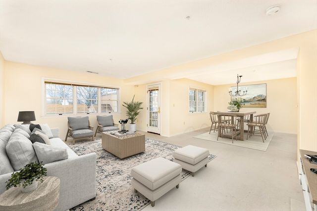 20 Weatherly Drive 4, Salem, MA 01970