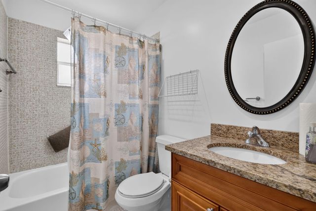 318 Normandy G 318, Delray Beach, FL 33484