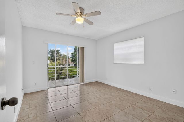 318 Normandy G 318, Delray Beach, FL 33484