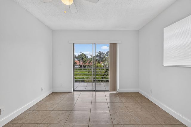 318 Normandy G 318, Delray Beach, FL 33484