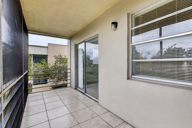 318 Normandy G 318, Delray Beach, FL 33484