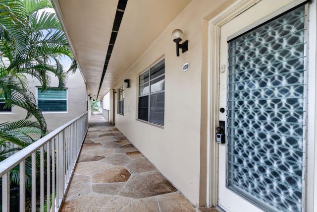 318 Normandy G 318, Delray Beach, FL 33484