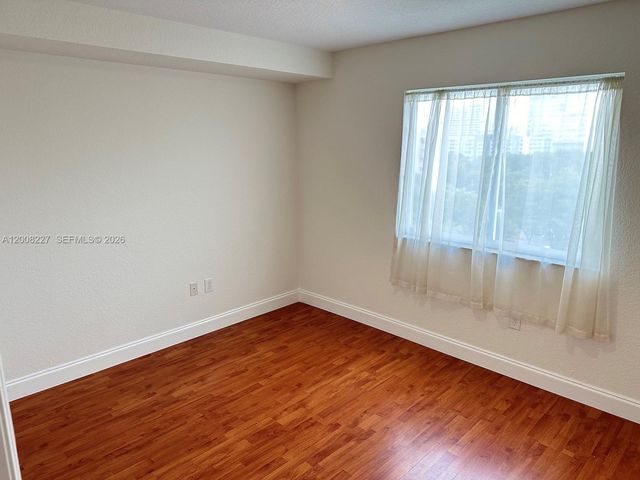 816 NW 11th St 803, Miami, FL 33136