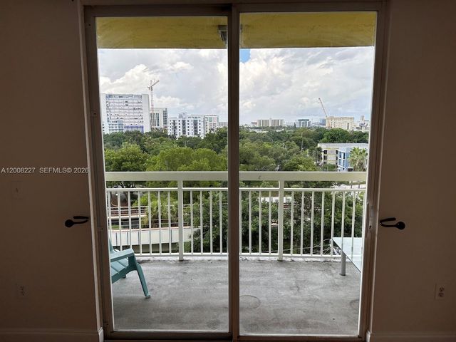 816 NW 11th St 803, Miami, FL 33136