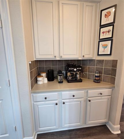 8208 Endeavor CIR, Austin, TX 78726