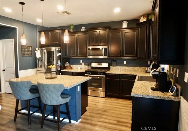 1042 Cordozo, Perris, CA 92571