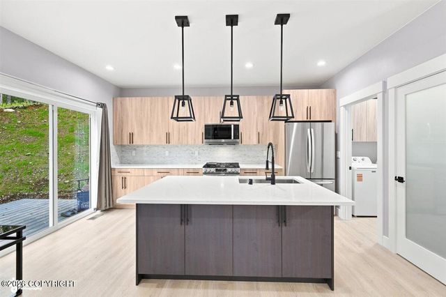 2295 N Skye Circle, Houston, AK 99694