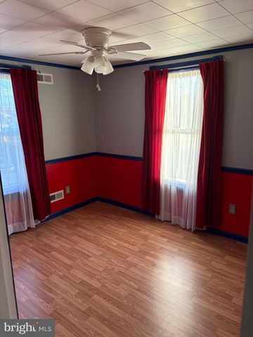 323 W 4TH ST, Florence, NJ 08518