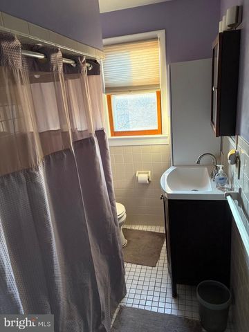 323 W 4TH ST, Florence, NJ 08518