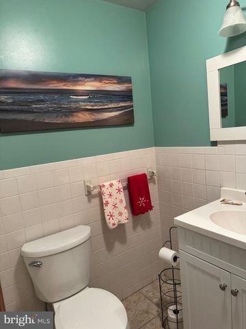 323 W 4TH ST, Florence, NJ 08518