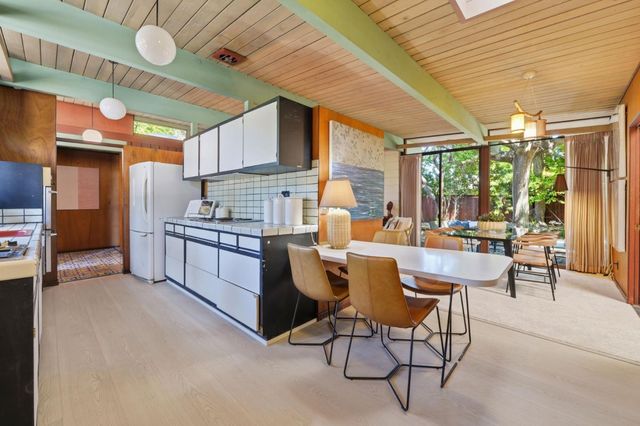370 Shasta Drive, Palo Alto, CA 94306