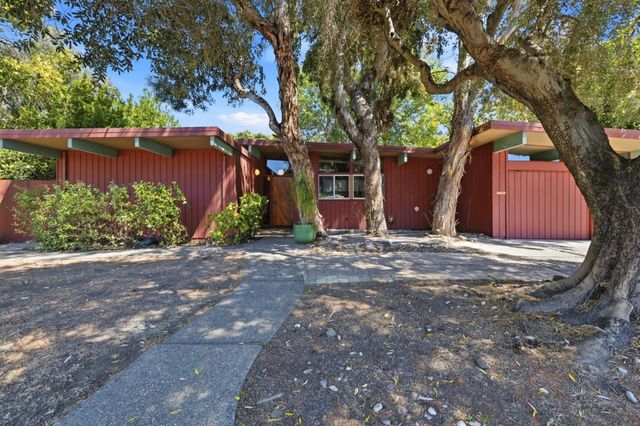 370 Shasta Drive, Palo Alto, CA 94306