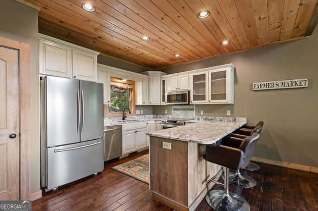 479 Big Timber Road, Mineral Bluff, GA 30559