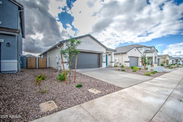 1749 W Stealth Avenue, Apache Junction, AZ 85120