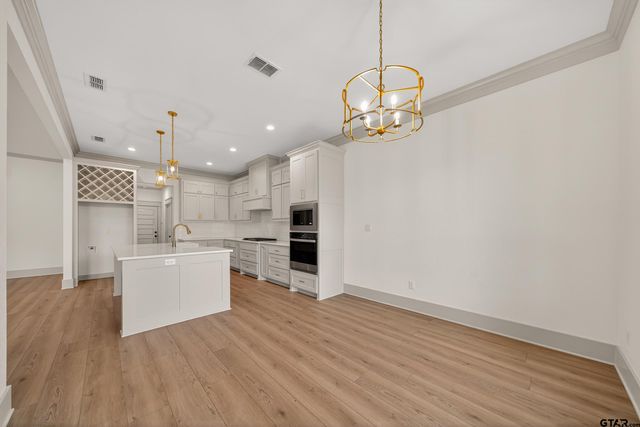 1070 Stagecoach Bend, Bullard, TX 75757