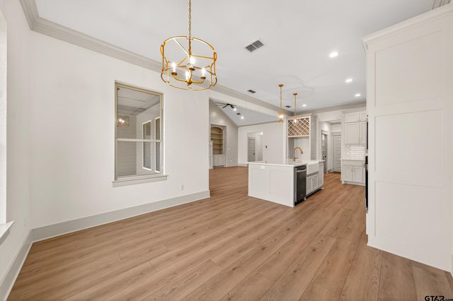 1070 Stagecoach Bend, Bullard, TX 75757