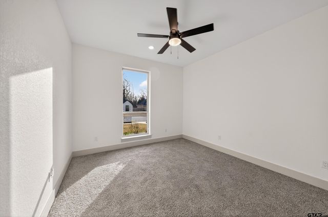 1070 Stagecoach Bend, Bullard, TX 75757