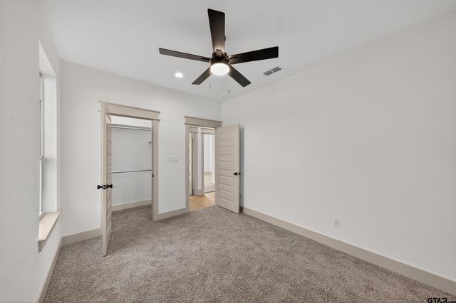 1070 Stagecoach Bend, Bullard, TX 75757