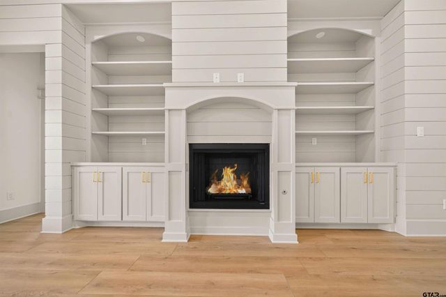 1070 Stagecoach Bend, Bullard, TX 75757