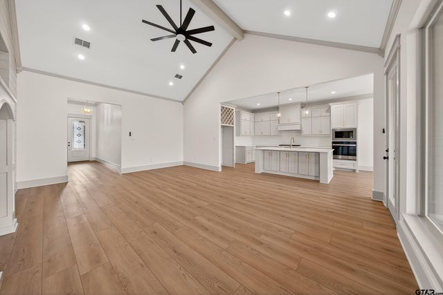 1070 Stagecoach Bend, Bullard, TX 75757