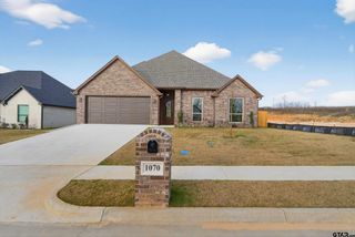 1070 Stagecoach Bend, Bullard, TX 75757