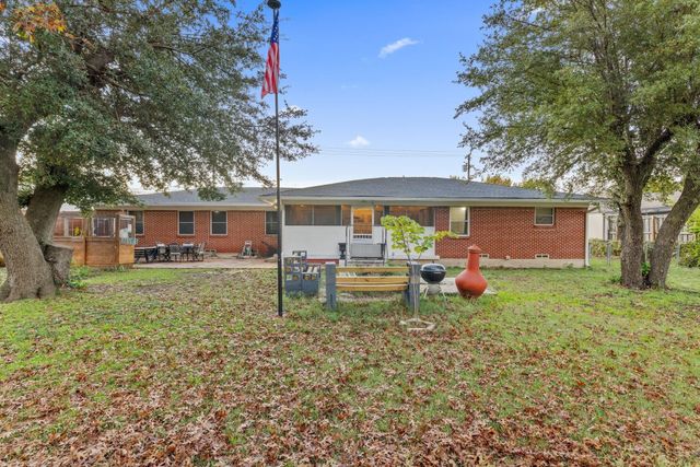 1802 N Waddill Street, Mckinney, TX 75069