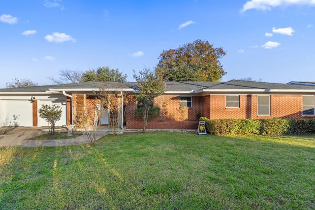 1802 N Waddill Street, Mckinney, TX 75069